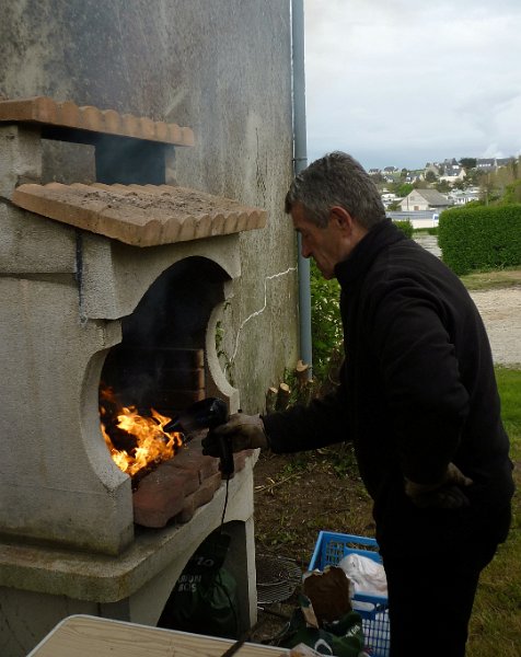 2012-05-19 07 Au retour c_est parti pour le barbecue.JPG